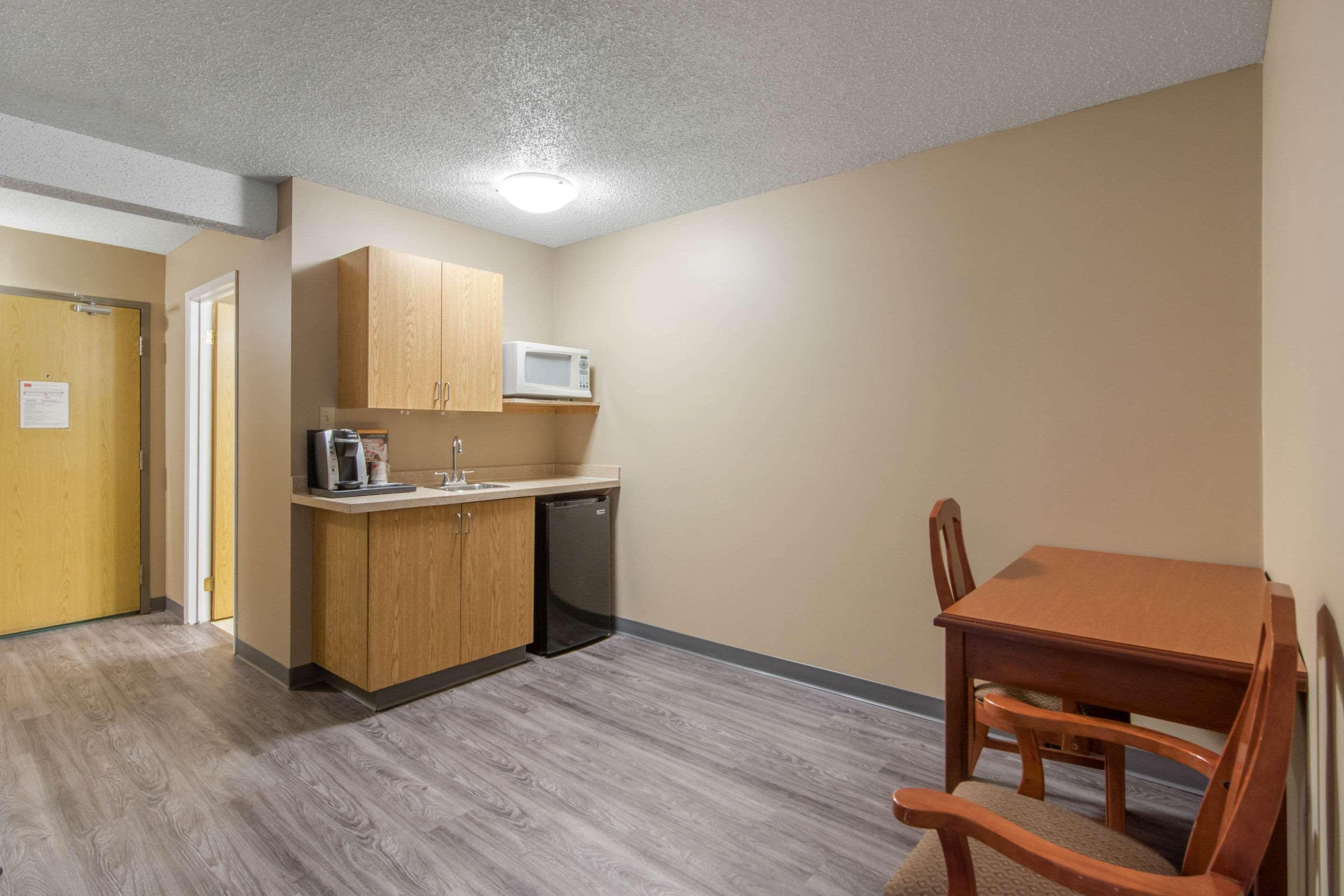 Econo Lodge Regina Kültér fotó