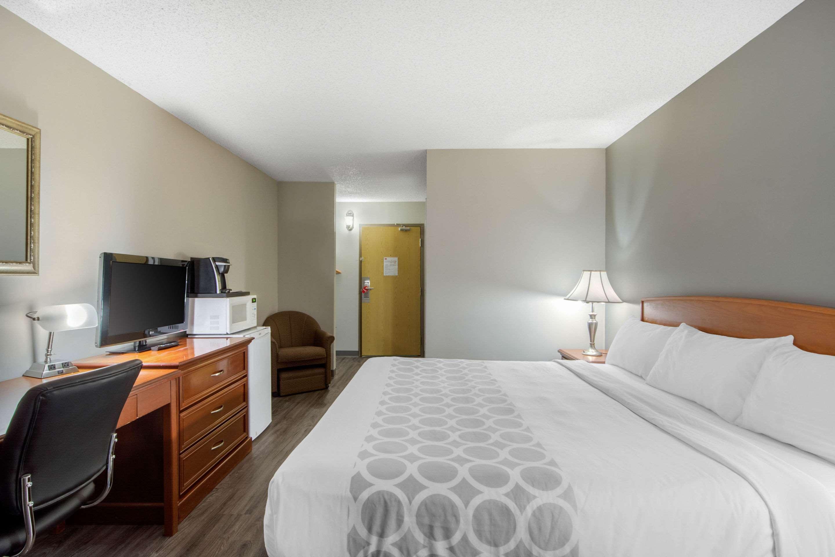 Econo Lodge Regina Kültér fotó