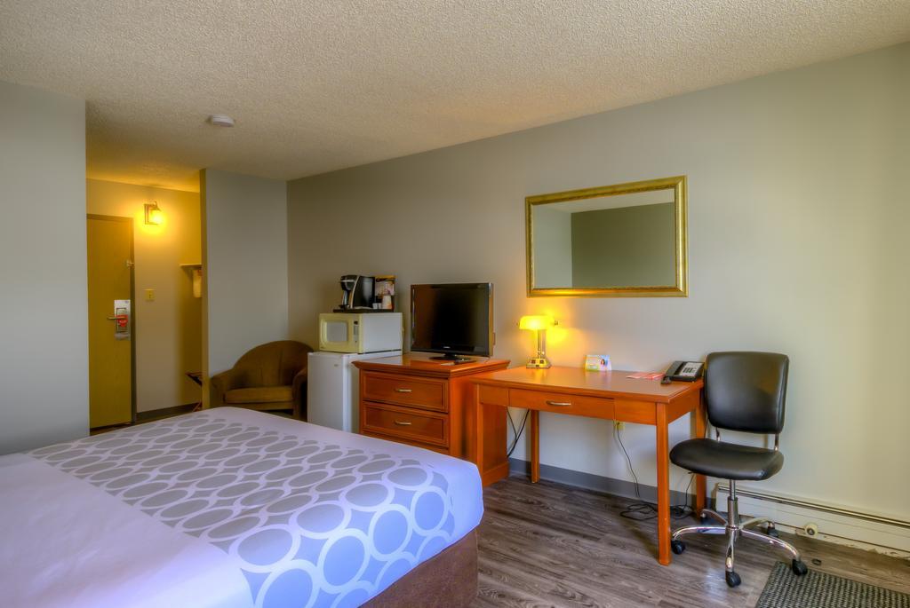 Econo Lodge Regina Kültér fotó