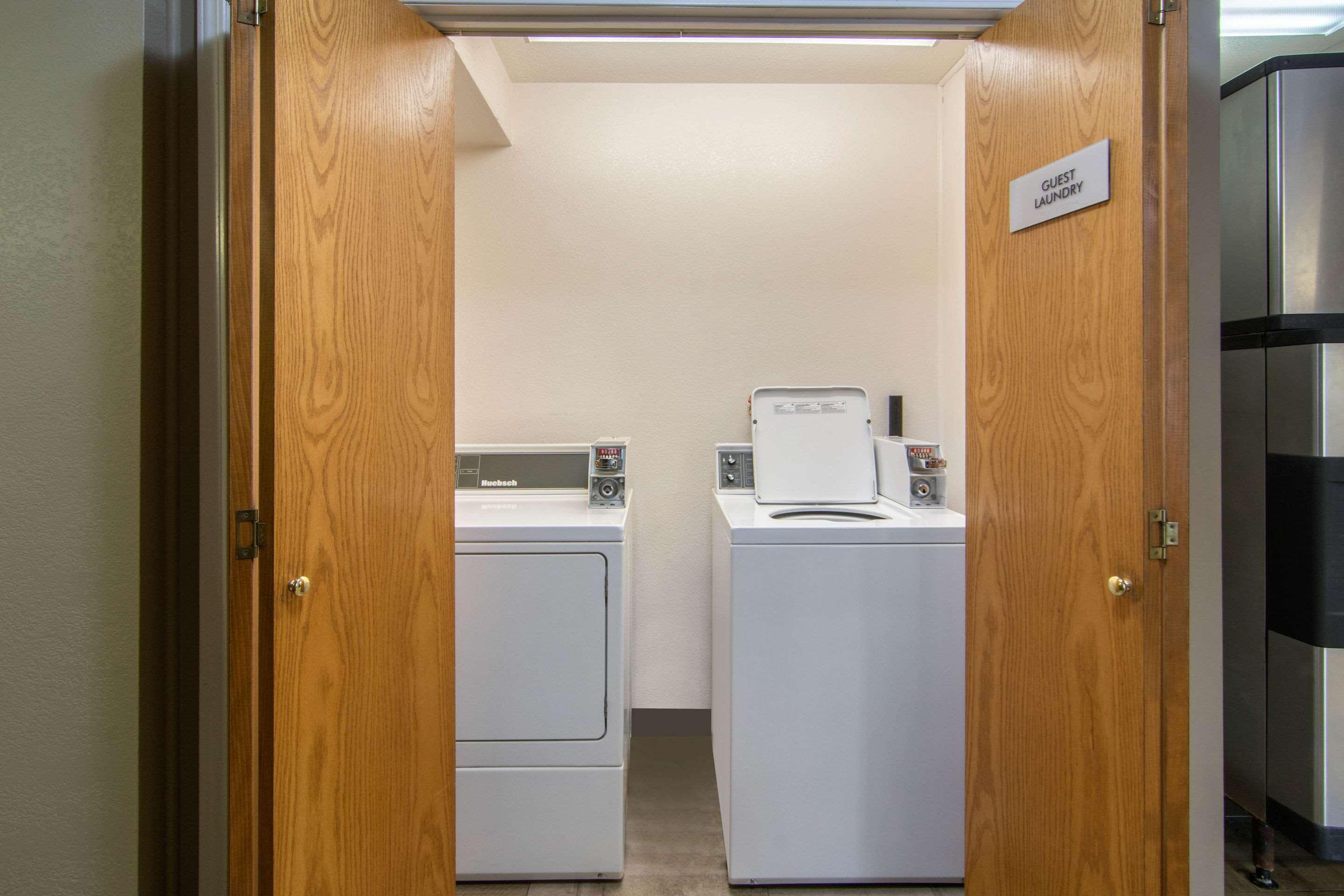 Econo Lodge Regina Kültér fotó